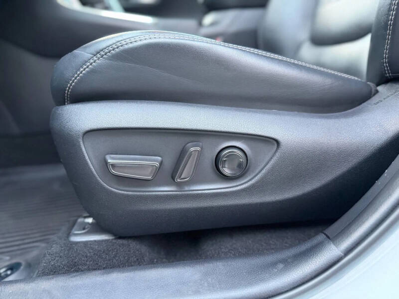 2019 Toyota RAV4 Hybrid Limited