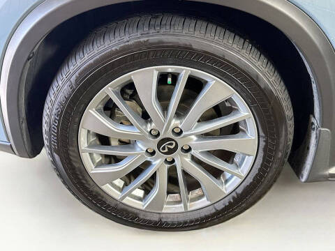 2025 Infiniti QX50 Luxe