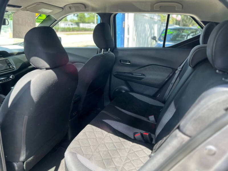 2020 Nissan Kicks SV