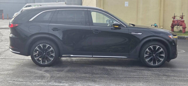 2024 Mazda CX-90 Plug-in Hybrid Premium