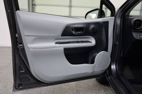 2014 Toyota Prius c Two