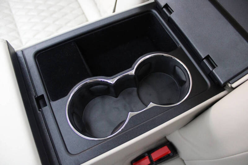 2019 Jaguar XJL Portfolio