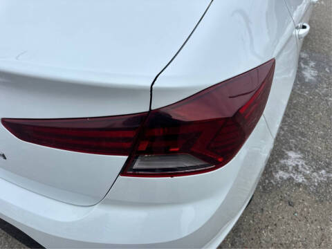 2019 Hyundai Elantra