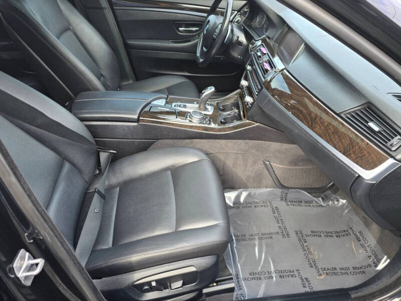 2016 BMW 5 Series 528i