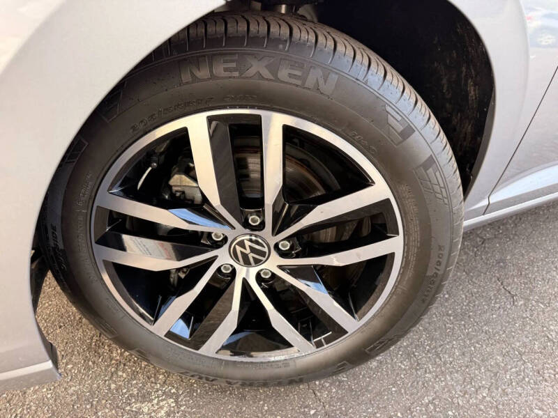 2025 Volkswagen Jetta SE