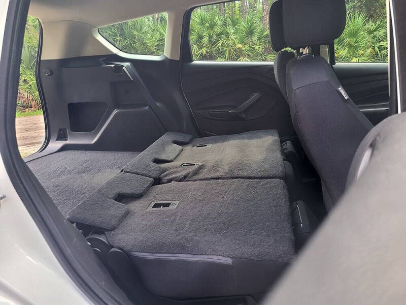 2015 Ford Escape S