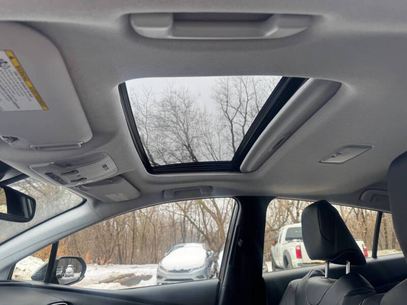 2019 Toyota Prius XLE