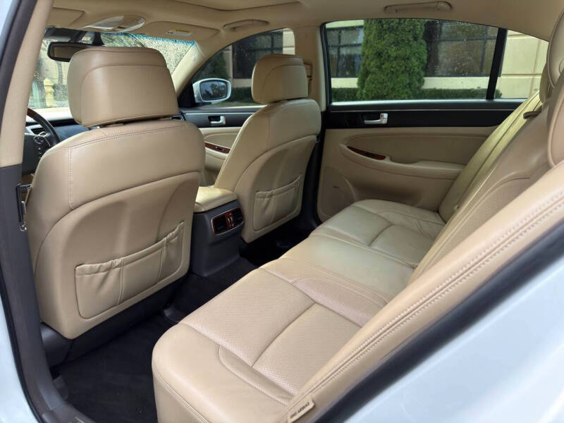 2012 Hyundai Genesis 4.6L V8