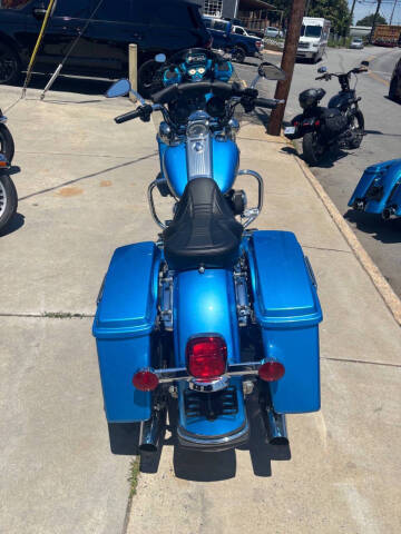 2011 Harley-Davidson Road King FLHR