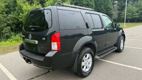 2008 Nissan Pathfinder LE