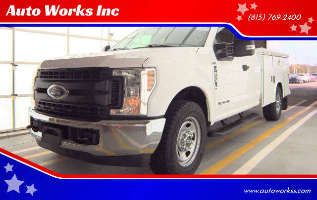 2019 Ford F-350 Super Duty Chassis Cab XL's photo