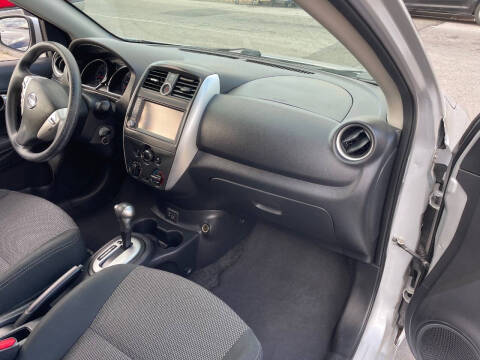 2019 Nissan Versa SV