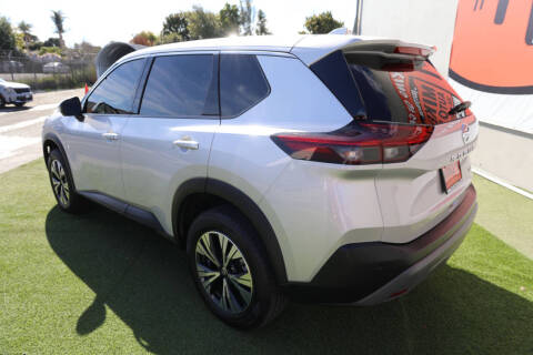 2021 Nissan Rogue SV