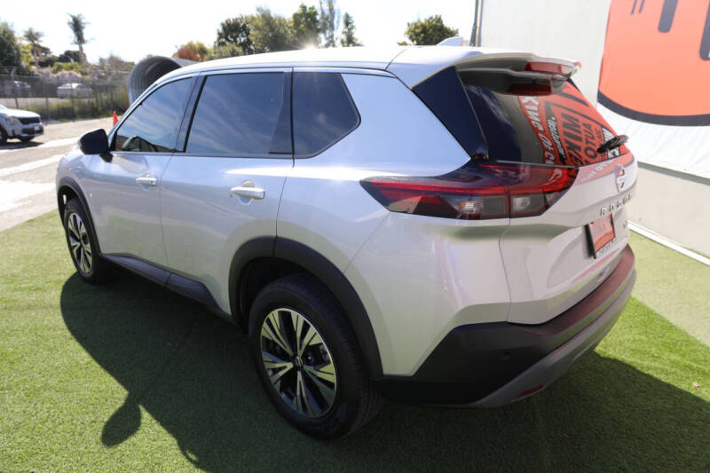2021 Nissan Rogue SV