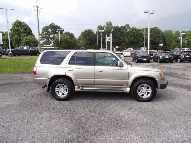 2002 Toyota 4Runner SR5