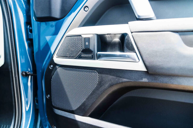 2022 Land Rover Defender 110 X-Dynamic SE