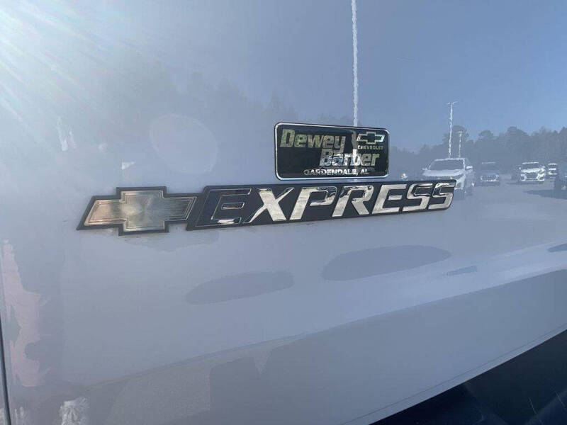 2023 Chevrolet Express 2500