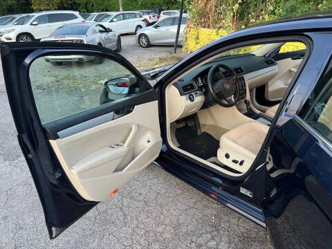 2012 Volkswagen Passat SE PZEV