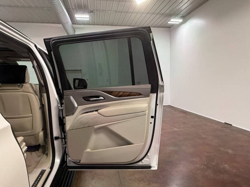 2021 Cadillac Escalade ESV Sport Platinum