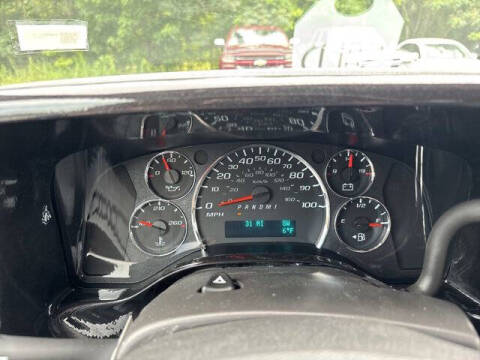 2025 Chevrolet Express 2500