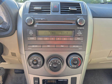 2011 Toyota Corolla LE
