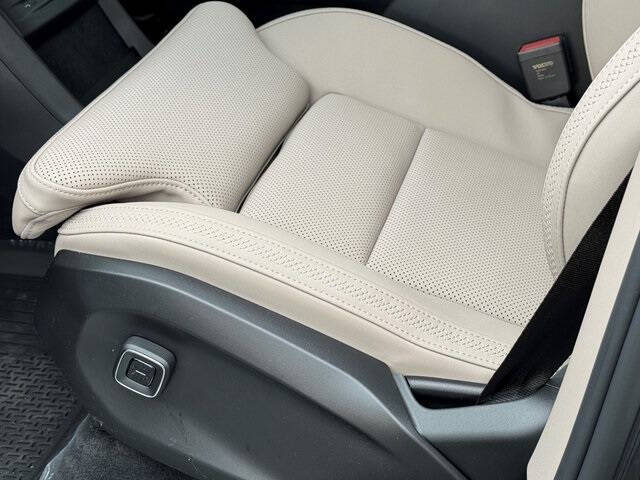 2025 Volvo EX90 Twin Plus 7P