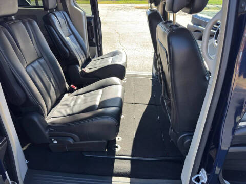 2014 Chrysler Town and Country Touring