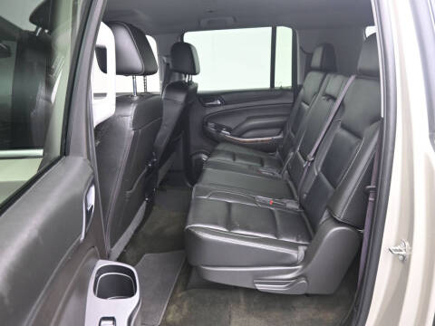 2017 Chevrolet Suburban LT