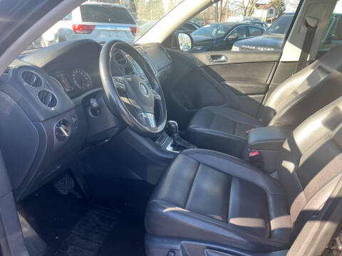 2012 Volkswagen Tiguan SE 4Motion