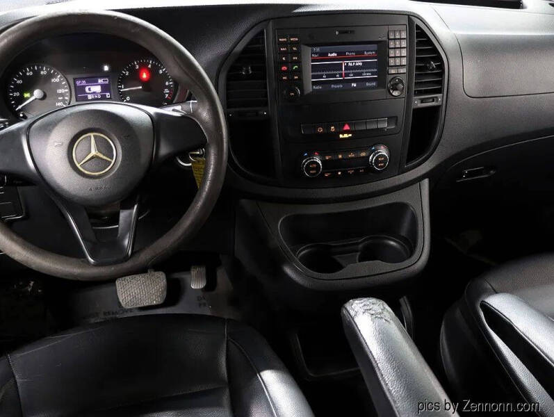 2016 Mercedes-Benz Metris Passenger