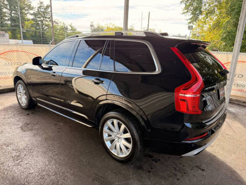 2018 Volvo XC90 T6 Momentum