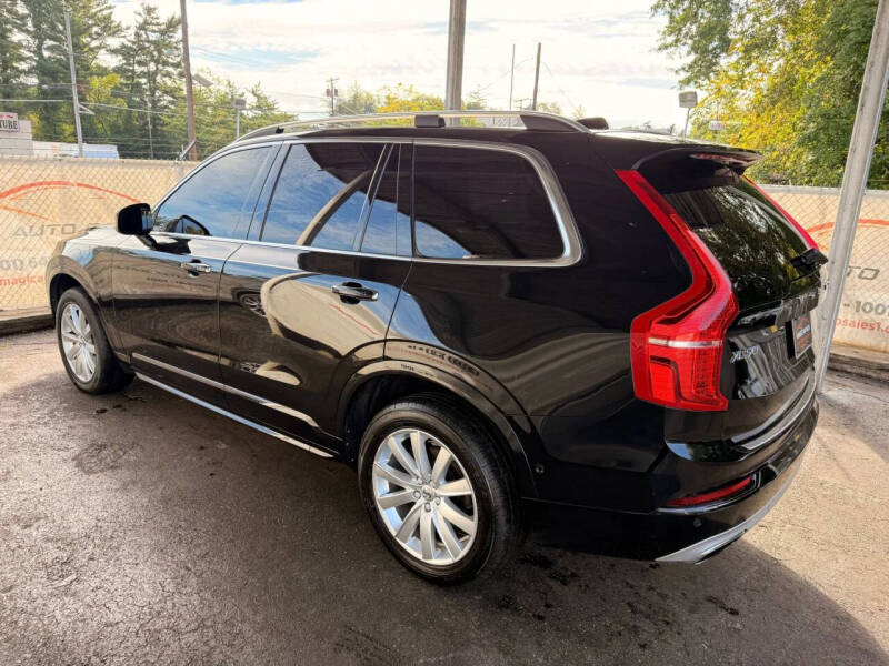 2018 Volvo XC90 T6 Momentum
