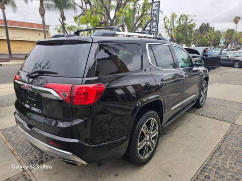 2017 GMC Acadia Denali