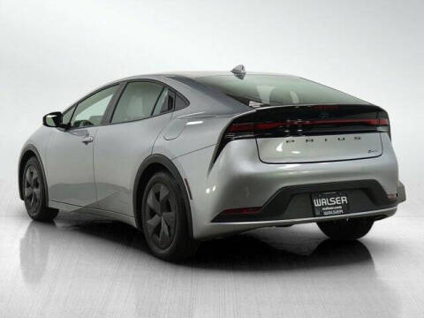 2025 Toyota Prius LE