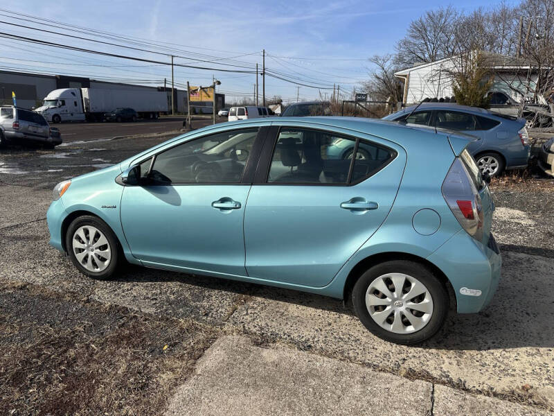 2012 Toyota Prius c Three