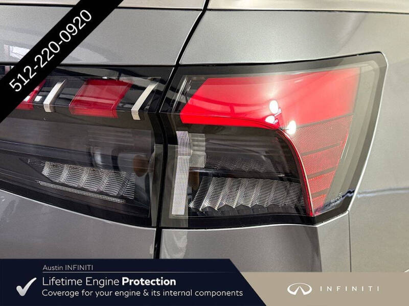 2027 Infiniti QX80 Luxe