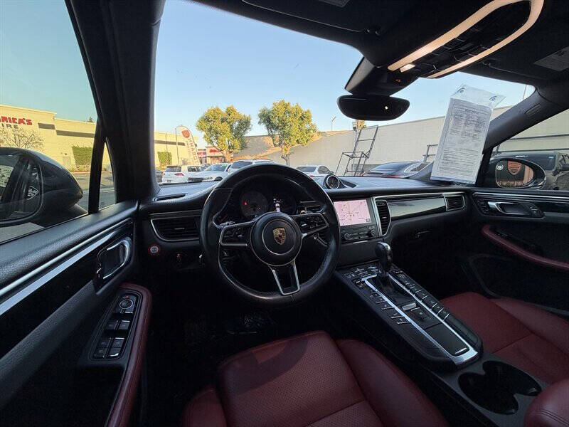 2017 Porsche Macan S