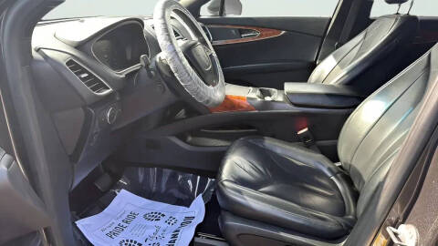 2019 Lincoln Nautilus Select