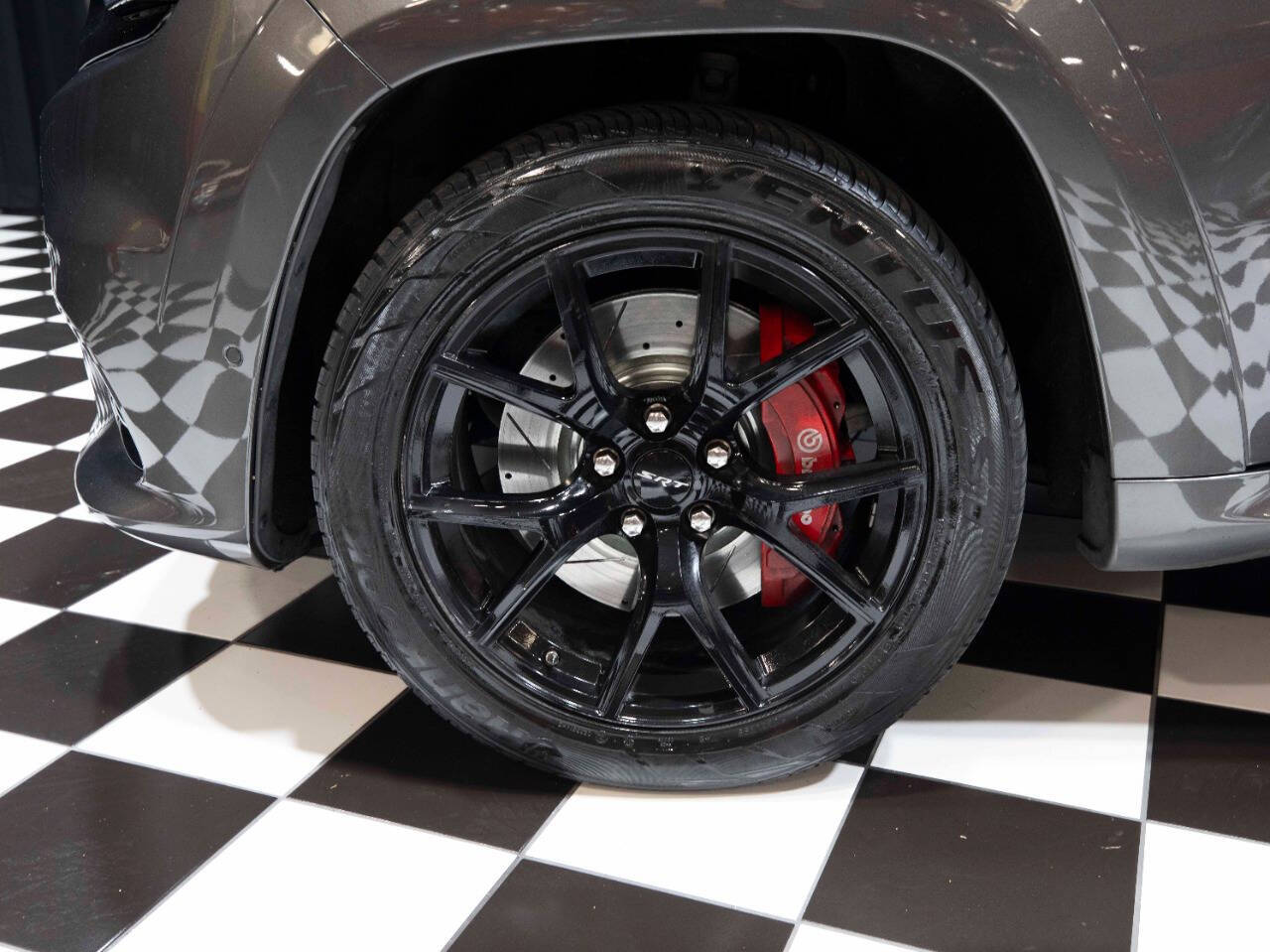 2019 Jeep Grand Cherokee 24