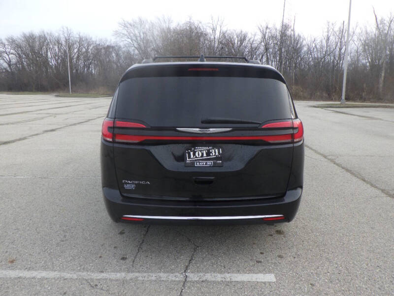 2022 Chrysler Pacifica Touring L