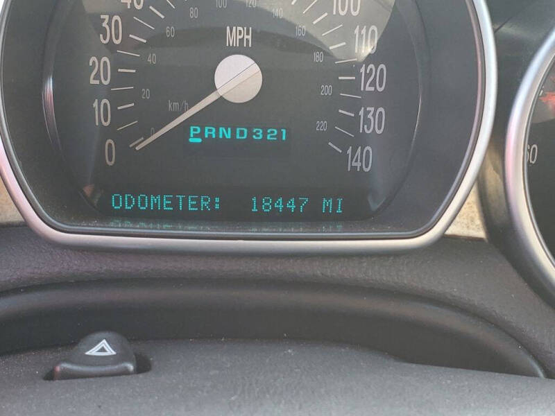 2004 Chevrolet SSR LS