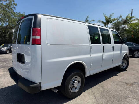 2017 Chevrolet Express 2500