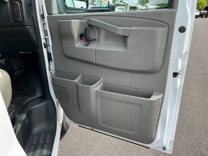 2017 Chevrolet Express 2500