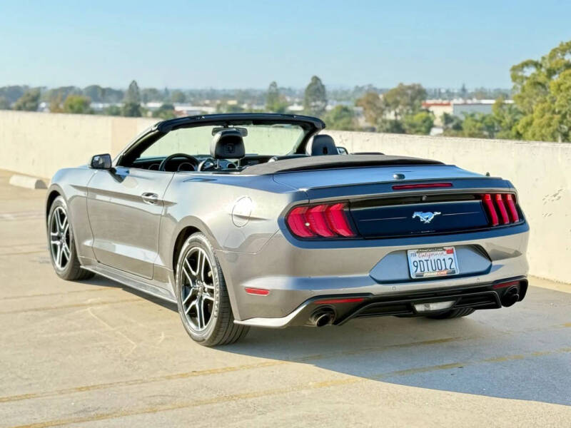 2020 Ford Mustang