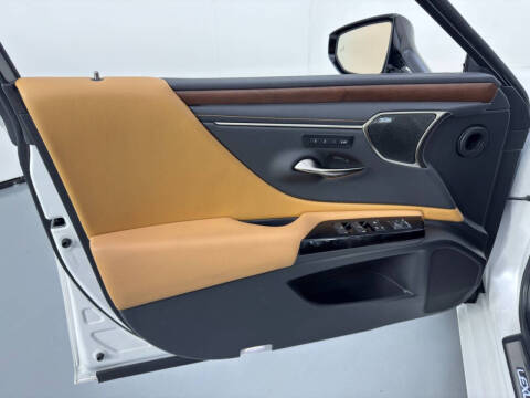 2024 Lexus ES 350 Ultra Luxury