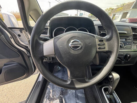 2012 Nissan Versa 1.8 S