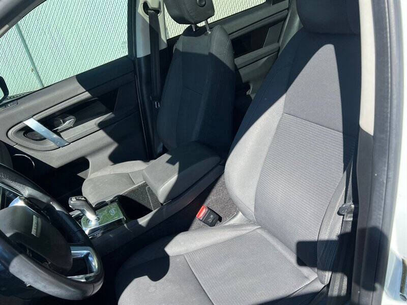 2020 Land Rover Discovery Sport P250 Standard