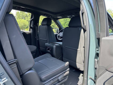 2025 Chevrolet Tahoe RST