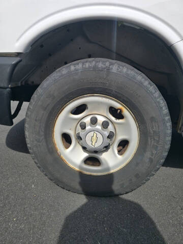 2011 Chevrolet Express 2500
