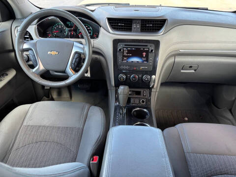 2017 Chevrolet Traverse LT